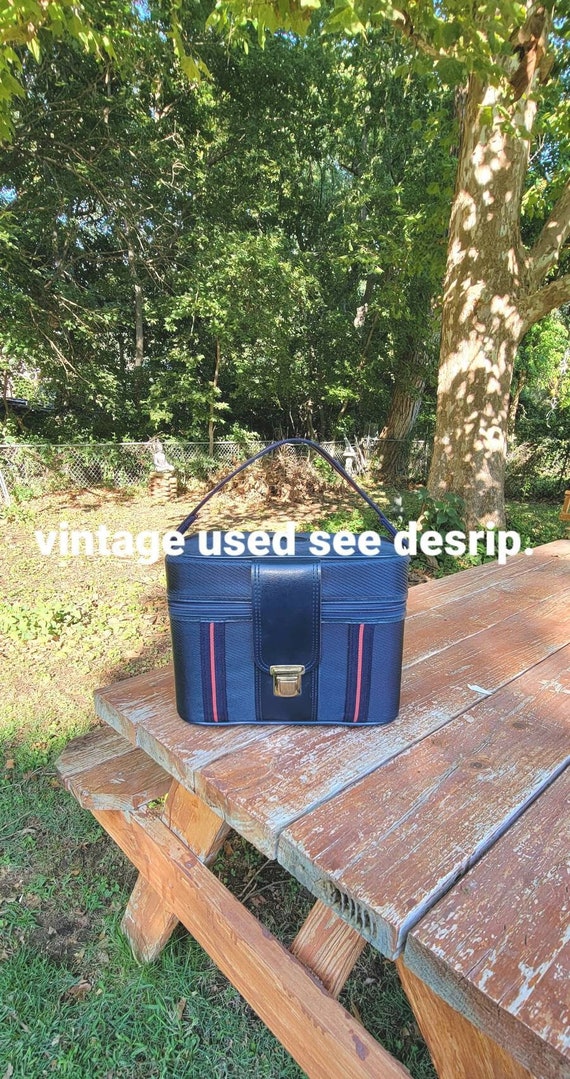 Vtg Train Case