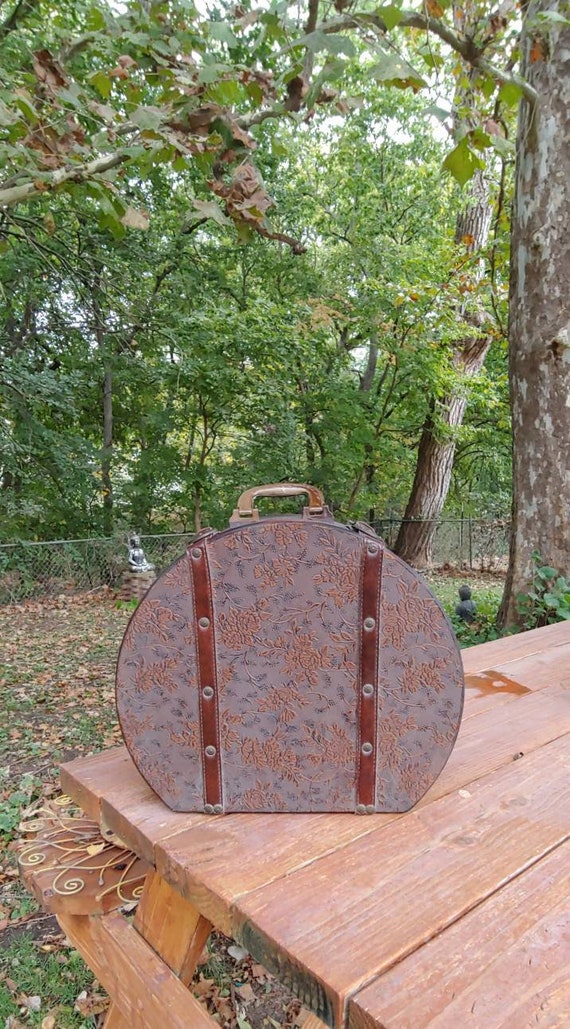 Vtg MCD Retro Suitcase
