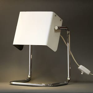 Vintage Tablelamp in White Aluminum and Chrome 1970s Scandinavian Made Pivotable Shade.