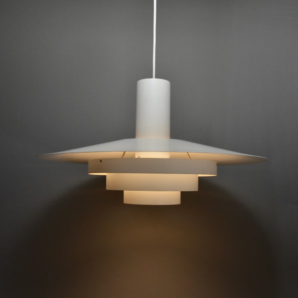 Vintage and Huge 1960s Fog & Mørup Metal Pendant Lamp by Skaarup and Jespersen "Karlebo" in White.