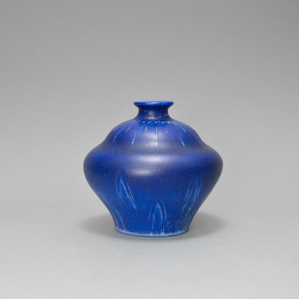 Vintage 1940s Scandinavian Modern Vase in dark blue by Eva Jancke-Björk