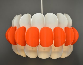 Orrling Style Vintage 1970s very large pendant lamp in orange and white plastic