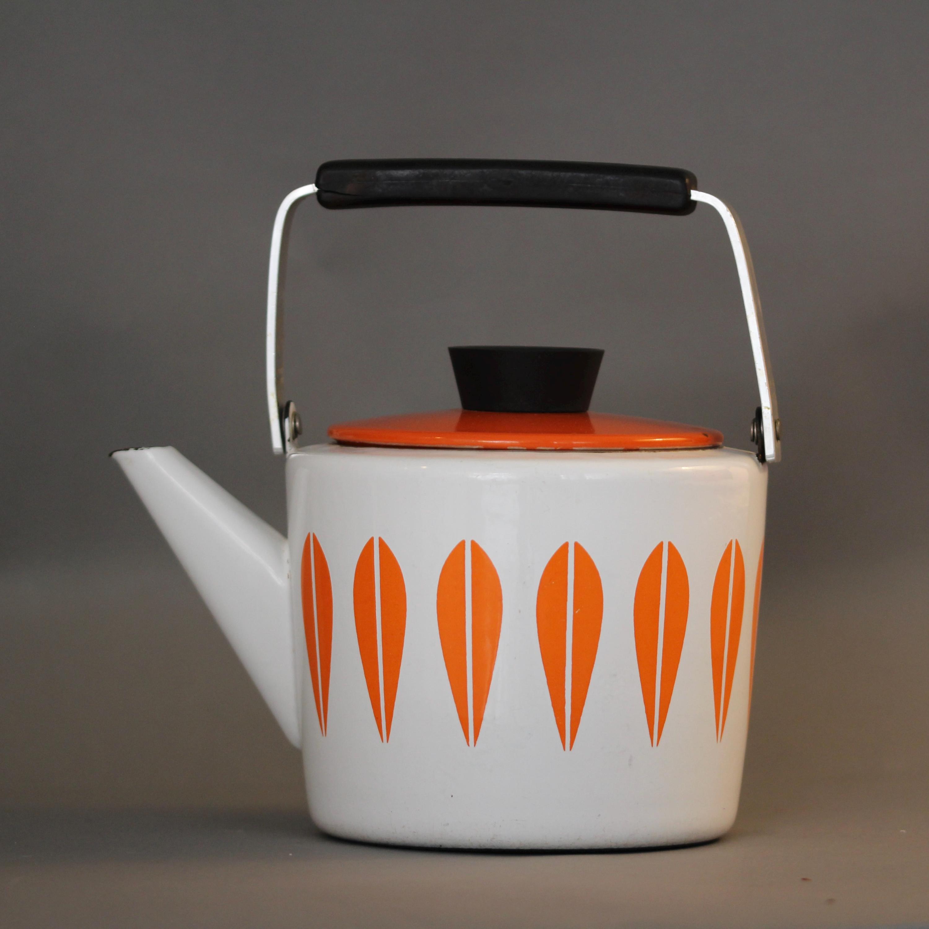 1960年代のヴィンテージ、ノルウェーのキャスリンホルム社製、ロータス