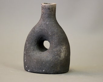 Vintage Raku Japanese Inspired Vase by Jorinde Ortlieb of NOTOS collective // contemporary german stoneware arts. Organic Shape