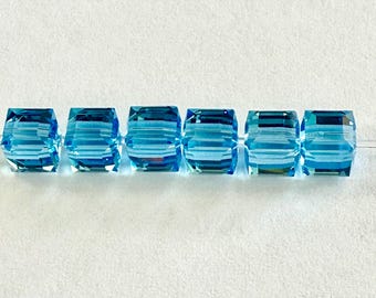 6 pcs - Cubes de 6 mm Aqua Cristal Swarosvki Article # 5601