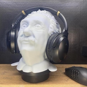 Albert Einstein Headset Stand l Einstein Scientist Headphone Display l Scientist Bust l Office Decor l Desk Organizer