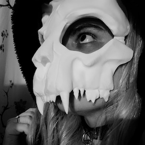 Feline Schädel Maske - Halloween Cosplay Maske - Gruseliges Schädel Cosplay - Halloween Schädel - Katzen Schädel Cosplay - Halloween Dekor - Tiger Schädel Bild 1