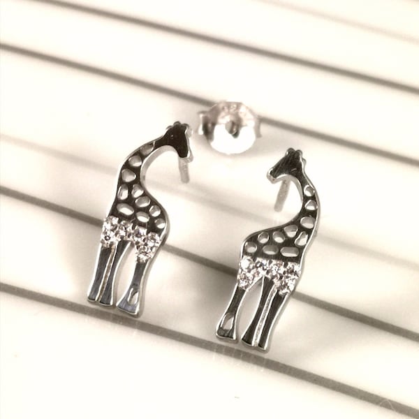 Boucles d’oreilles puces en argent 925/1000 Rhodié Oxyde de Zirconium Girafe