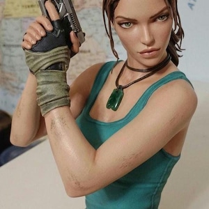 Lara Croft Tomb Raider Figurine - Etsy Lara Croft Tomb Raider Figurine - Etsy