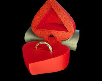 3D Printed Heart Ring Box – Slim Proposal Case