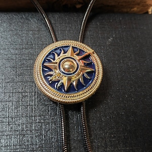 Collar de boda con forma de bola BOLO y tótem misterioso de sol para hombres, padrinos de boda, novios, corbata de vaquero occidental