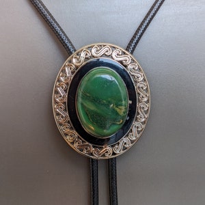 Green Stripe Jade Bolo Tie: Silver Western Cowboy Necktie