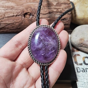 Natürliche Amethyst Bolo Tie - Western Cowboy Kunstleder Krawatte Geschenk für Ihn Sie