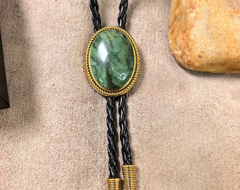 Green Jade Bolo Tie Wedding Necklace – Gold Plated Base, Adjustable Length Bola Tie