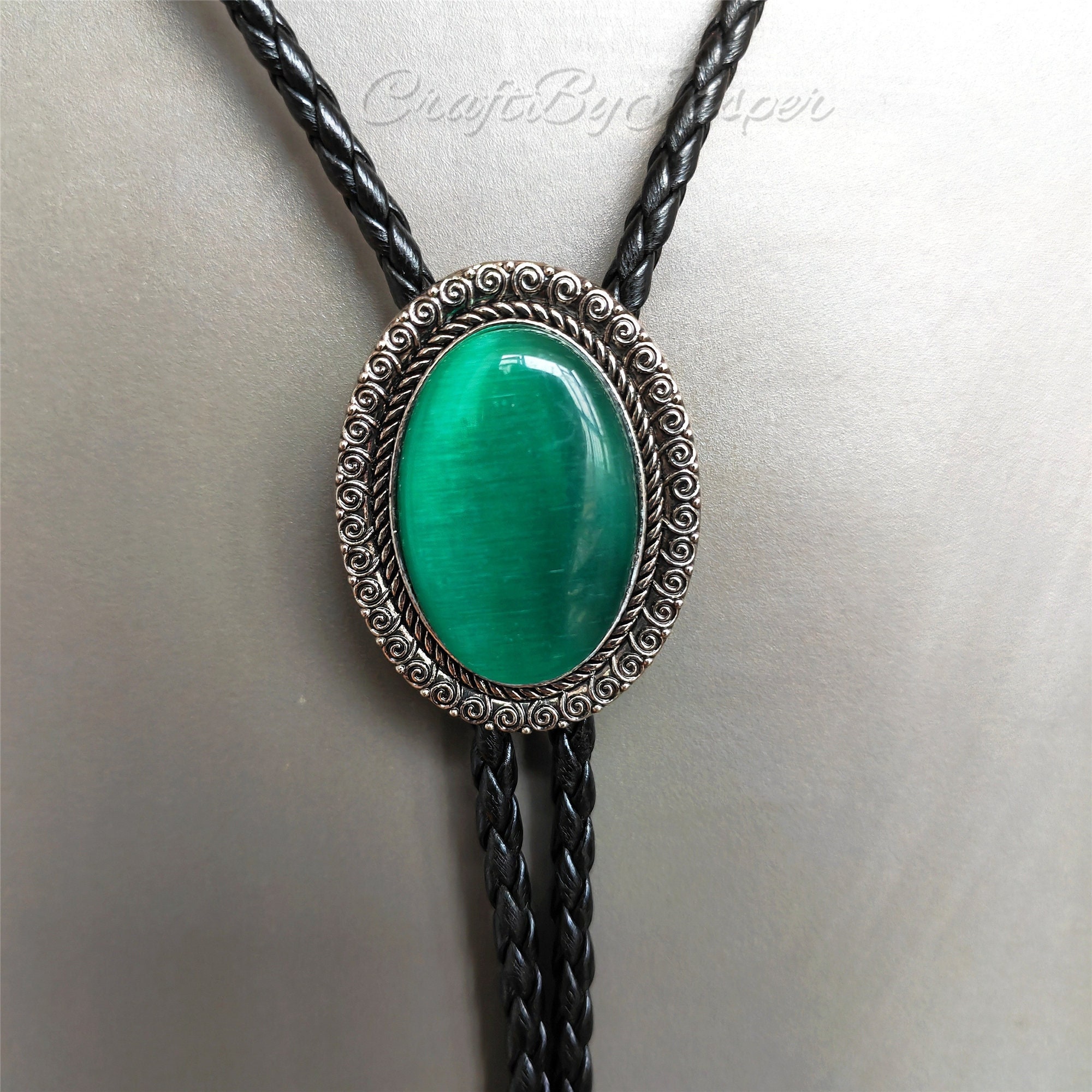 emerald bolo tie