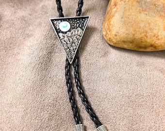 Triangle Bolo Tie Necklace – Moon Star Mountain Pendant Western Cowboy Faux Leather Cord, Groomsmen Wedding Gift