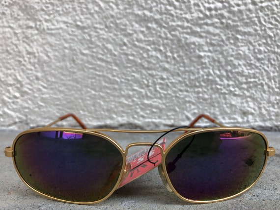 90s NEW NWT NOS Vintage Sunglasses Gold Tone Metal Aviator  display picture 1