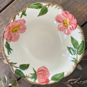 50er Jahre VINTAGE FRANCISCAN Wüsten-Rosenmuster Schale handgemalt glasiert beige rosa kleine gemuschelte Blume gestempelt Gladding McBean & Co. USA