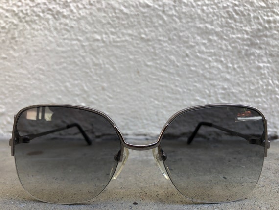 70s 80s NEW NOS VINTAGE Sunglasses Silver Tone Metal & Black  display picture 2