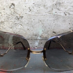 70s NEW VINTAGE sunglasses rimless black gray gradient lens matte gold tone metal butterfly big oversized deadstock boho disco Gothic Taiwan