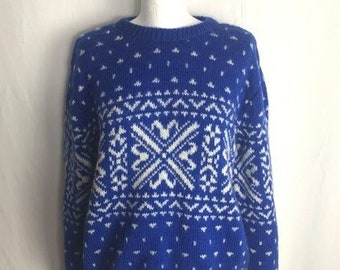 Handmade jacquard sweater. Blue sweater, beige pattern. Warm and soft sweater. Winter sweater made of mixed wool. Tll XL