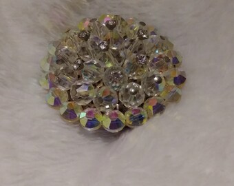 Beautiful Vintage AB Crystal/Glass Brooch with 7 Rhinestone Accents