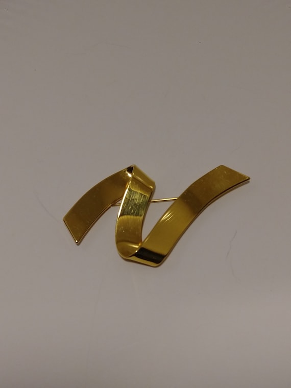 Monet Vintage Gold Tone Ribbon Brooch