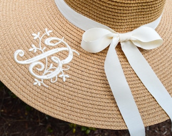 Cappello da sole con iniziale personalizzata / Cappello da spiaggia floscio ricamato con nastro / Regalo per le vacanze per lei, addio al nubilato, cappello da spiaggia con monogramma per outfit estivo