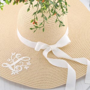 Cappello da sole personalizzato per sposa, ricamo 3D, cappello da sole floscio, cappello da spiaggia per luna di miele con monogramma personalizzato, regalo per la sposa, regalo per la damigella d'onore, regalo per lei