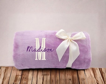 Custom cozy Blanket – Personalized with Name and Monogram, Embroidered Plush Throw, Embroidered Throw Blanket for Teens, Adults, Kids