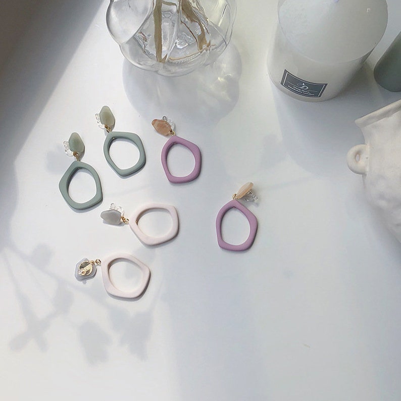 Minimalist Acrylic Hoop Earrings Hypoallergenic Silver, Fashion, Resin, Tortoise, Irregular Geometric, Green, Pink, Sylish Earrings image 3