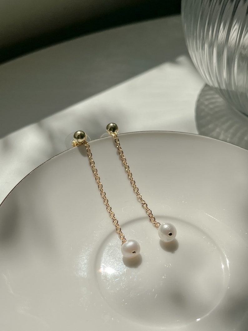 14K Gold Filled Chain Drop Pearl Earrings, Hypoallergenic Dangle Earrings Freshwater Pearls Minimalist Bridal Earrings Bridesmaid Gift image 4