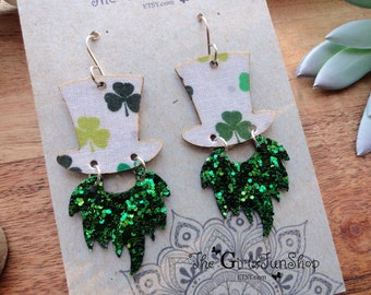 St. Patrick's Day Gnome Earrings, Green glitter Lucky hat, Shamrock Earrings, Clover Earrings, Leprechaun Gnome, Pot of Gold Earrings