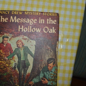 Nancy Drew The Message in the Hollow Oak 1935