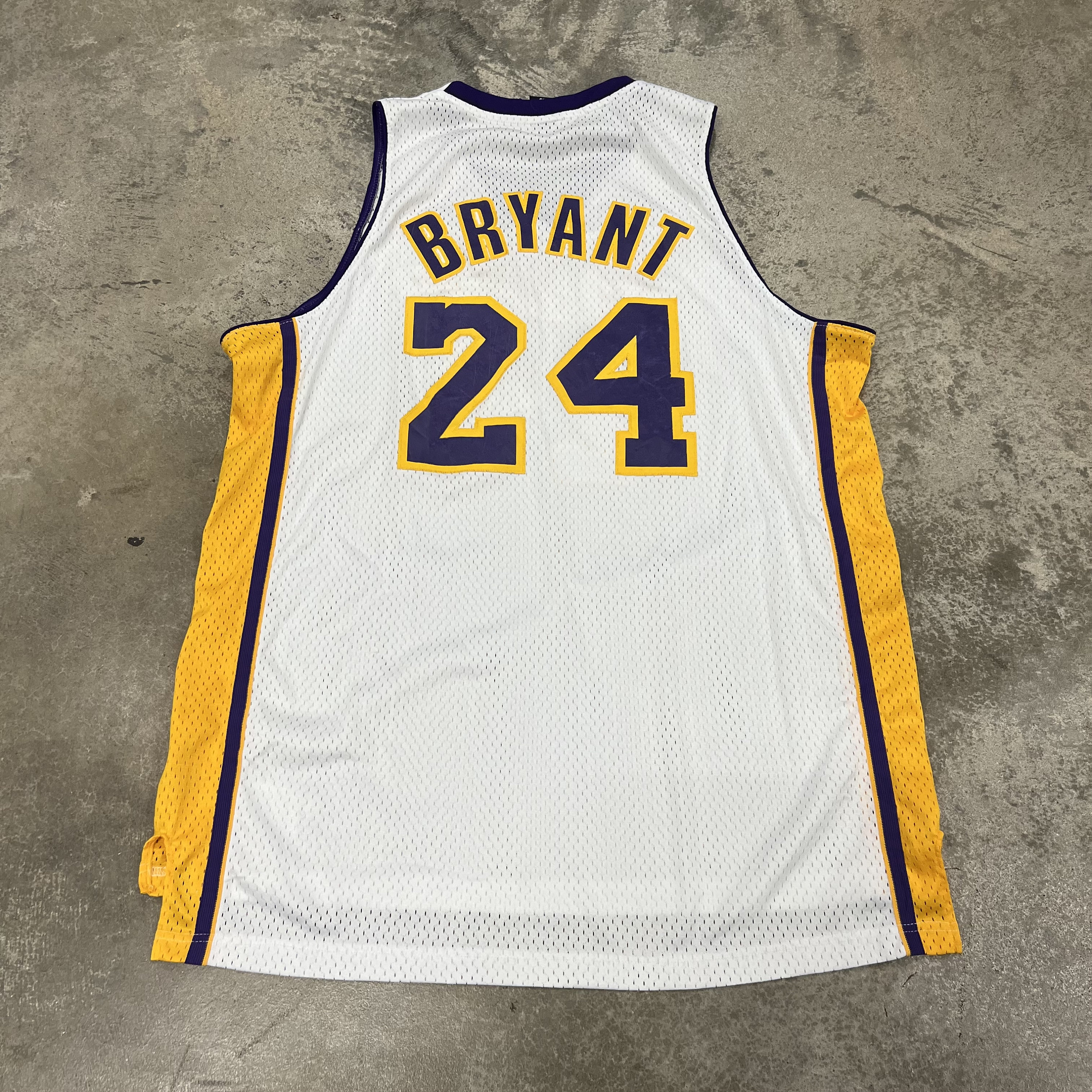Kobe Bryant 2007-2008 Los Angeles Lakers Team 8x10 Photo