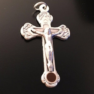 イエスキリスト　十字架　ローマ 　カタコンベ 　土入り　聖遺物 イエスキリスト 十字架 ローマ カタコンベ 土入り 聖遺物 イエス