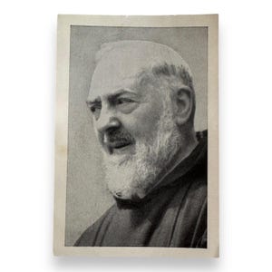 St. Padre Pio - Vintage Porträt von St. Padre Pio Lächelnd - Saint Father Pio Bild