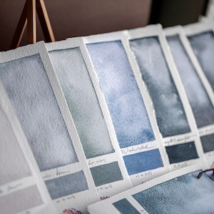 手作り水彩画 WINTER 8pc 粒状フロスティペイントパレット - 職人品質のプレミアム顔料スケッチ、イラスト、アート、絵画
