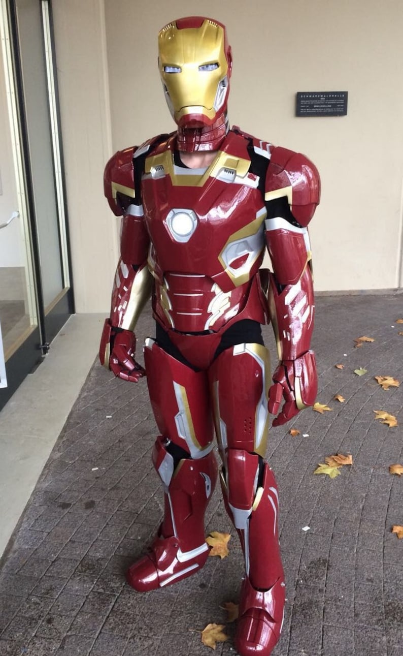 Iron Man Anzug Aus Metall Kaufen