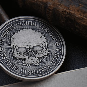 Omnia Vanitas EDC Reminder Latin Daily Stoic Gift Remember Death Skull Coin Silver Medallion Hobo Nickel Military Army Veteran Coins image 6