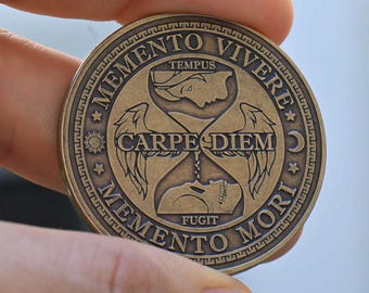 Carpe Diem Utmaningsmynt Antikbrons, Stoisk Timglaspolett, Tempus Fugit, Examenspresent