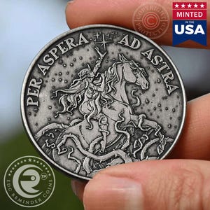 Per Aspera Ad Astra コイン | EDC リマインダー チャレンジ コイン | 困難を乗り越えて星へ | 誕生日プレゼント | 卒業祝い | EDC コイン