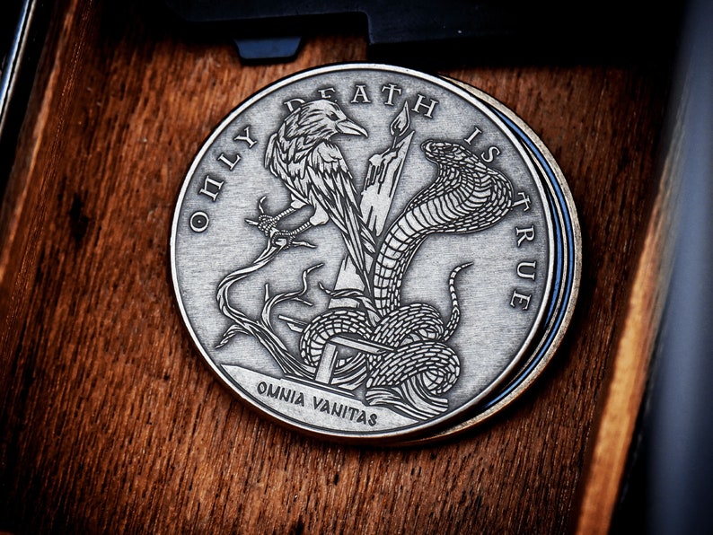 Omnia Vanitas EDC Reminder Latin Daily Stoic Gift Remember Death Skull Coin Silver Medallion Hobo Nickel Military Army Veteran Coins image 7