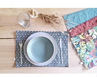 Handgefertigtes Tischset aus Baumwolle: Dekoratives, waschbares Tischset mit Blumenmuster und Wasserfestem Tischset, YK