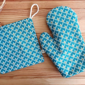 Turquoise oven mitt set, oven glove set, pot holder set, trivet set, handmade oven mitt, cotton oven mitt, mitaines de four, baking gloves image 4