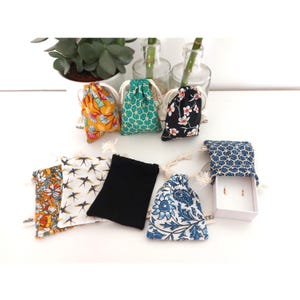 pochon pour bijoux, kleine Kordelzugtasche, Edelsteinbeutel, Blumentasche, geometrische Minitaschen, kleine Geschenkbeutel, Bevorzugungsbeutel OEKO-TEX-Beutel, Kartenbeutel