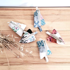 Coin purse, earphone pouch, keyring purse, Ear bud case, keychain purse, triangle pouch,triangle padded purse,mini purse, earbud travel case