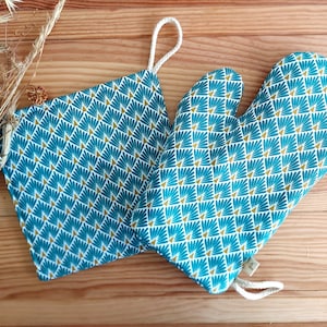 Turquoise oven mitt set, oven glove set, pot holder set, trivet set, handmade oven mitt, cotton oven mitt, mitaines de four, baking gloves image 1