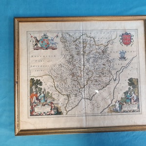 Carte en couleur à la main du 17ème siècle du comté de Monmouth