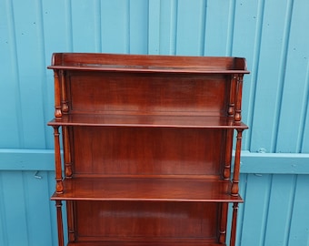 Librería georgiana de caoba de cuatro niveles, 68,5 cm de ancho.